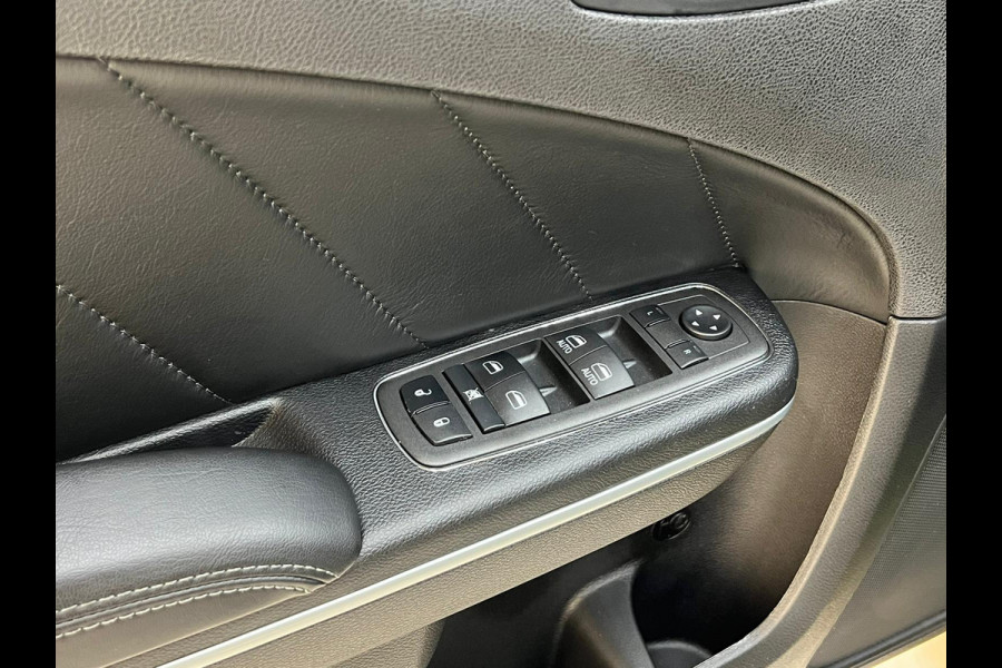 Dodge Charger 6.4 V8 392 Scatpack Widebody DEMO-WAGEN