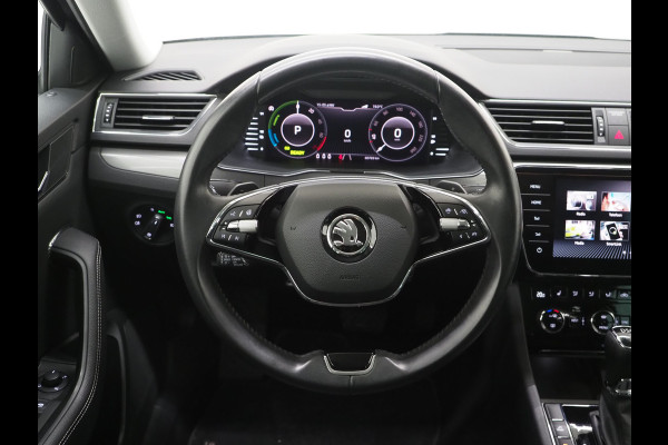 Škoda Superb Combi 1.4 TSI iV 218PK Style | Camera | Trekhaak | Keyless | Adaptive Cruise | Memory | Virtual | Carplay