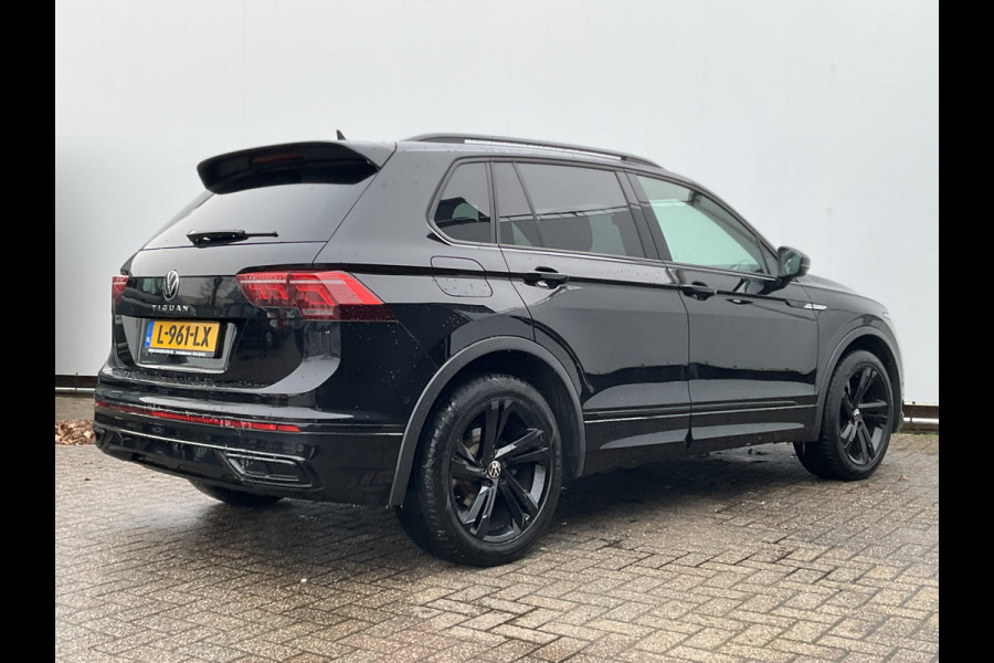 Volkswagen Tiguan 1.5 TSI R-Line Harman/Kardon Leer Adapt.Cruise Carplay Keyless Business+
