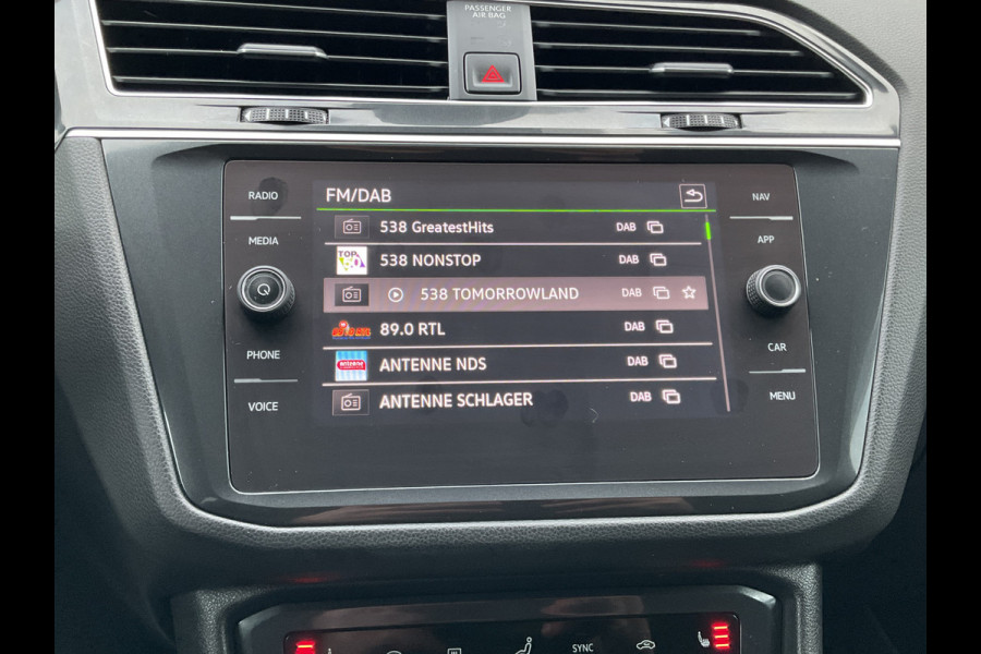 Volkswagen Tiguan 1.5 TSI R-Line Harman/Kardon Leer Adapt.Cruise Carplay Keyless Business+