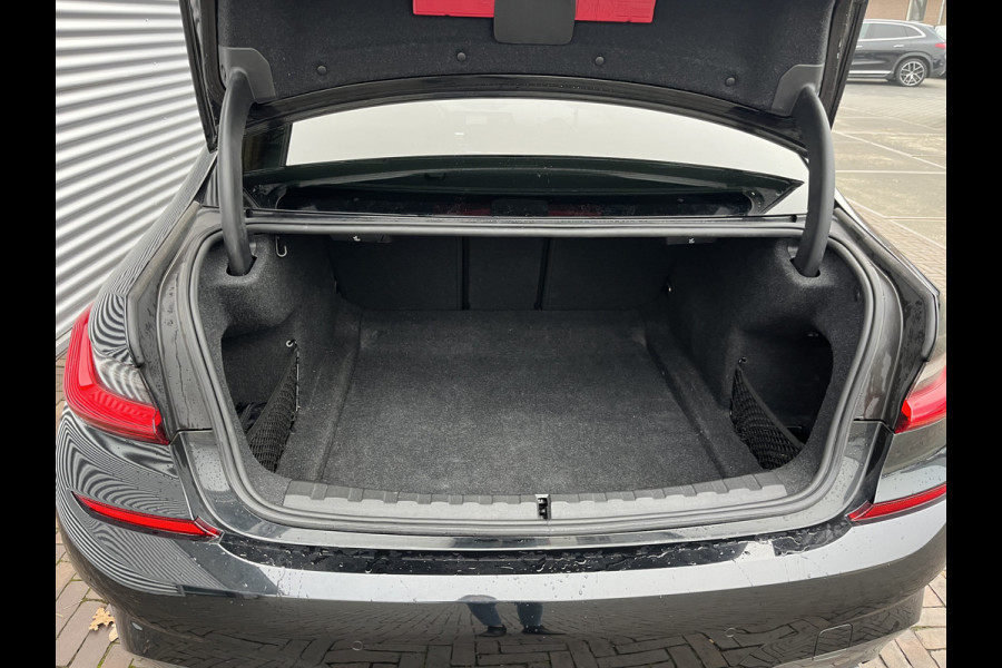 BMW 3-serie 318d Corporate High Executive m pakket