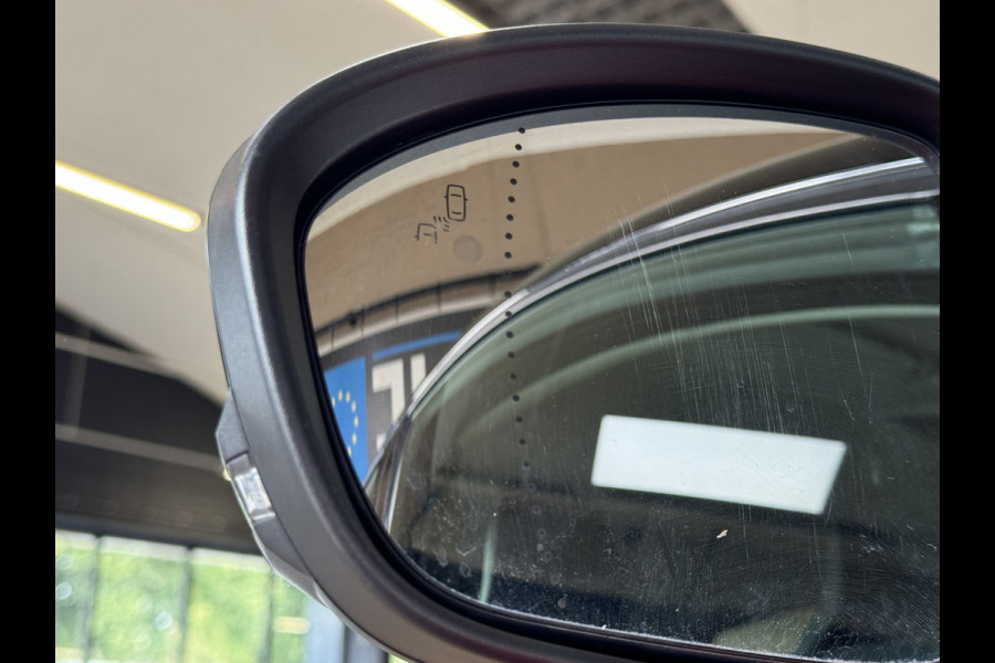 Renault Captur 1.3 TCe 130 Intens | Navi | ACC | Blindspot | Camera |17" | PDC V+A | 100% Onderhouden!