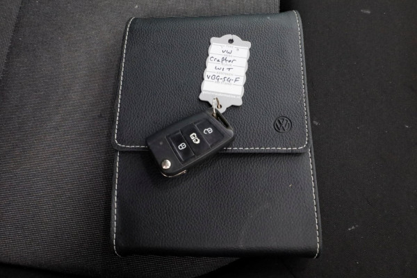 Volkswagen Crafter 35 2.0 TDI 177pk L3H3 (L2H2) Dubbel Lansing Glasresteel 09-2019