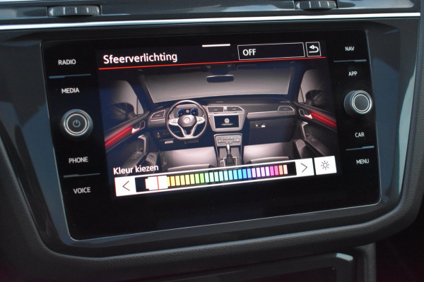 Volkswagen Tiguan 1.5 TSI R-Line | BLACK STYLE | PANORAMADAK | NAP | CAMERA | IQ LIGHT