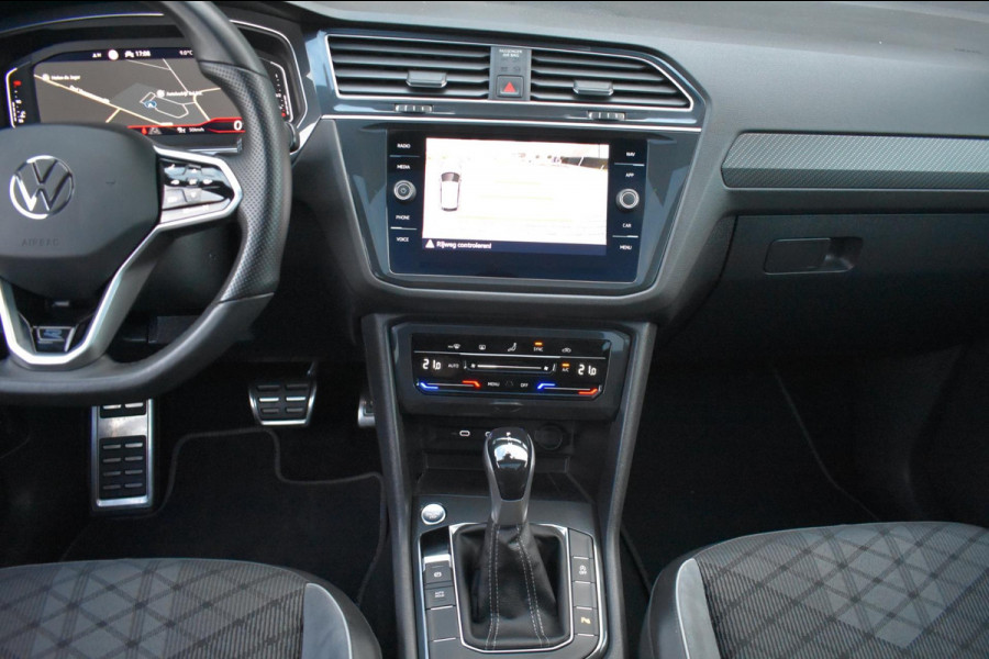 Volkswagen Tiguan 1.5 TSI R-Line | BLACK STYLE | PANORAMADAK | NAP | CAMERA | IQ LIGHT
