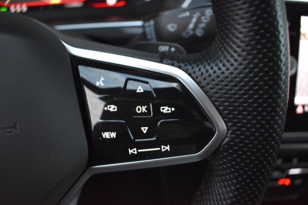 Volkswagen Tiguan 1.5 TSI R-Line | BLACK STYLE | PANORAMADAK | NAP | CAMERA | IQ LIGHT