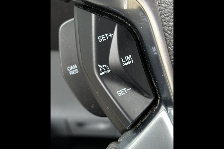 Ford Transit Custom 2.0 TDCI L2H1 Limited DC Dubbele cabine automaat