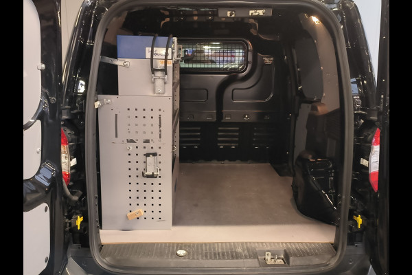 Ford Transit Courier 1.0i Benzine Rijklaar + 6 maanden Bovag-garantie  ( Marge-auto dus BTW/BPM vrij ) Henk Jongen Auto's in Helmond,  al 50 jaar service zoals 't hoort!