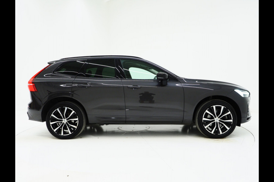 Volvo XC60 2.0 T6 Plug-in hybrid AWD Ultimate Dark Long Range | Panoramadak | Pilot Assist | Harman/Kardon | Head Up | Camera | Keyless | Carplay