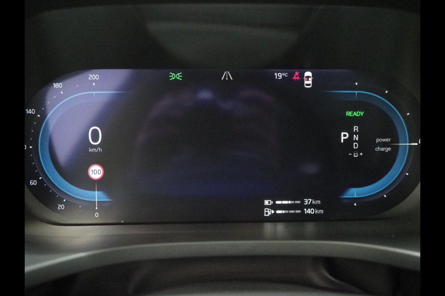 Volvo XC60 2.0 T6 Plug-in hybrid AWD Ultimate Dark Long Range | Panoramadak | Pilot Assist | Harman/Kardon | Head Up | Camera | Keyless | Carplay