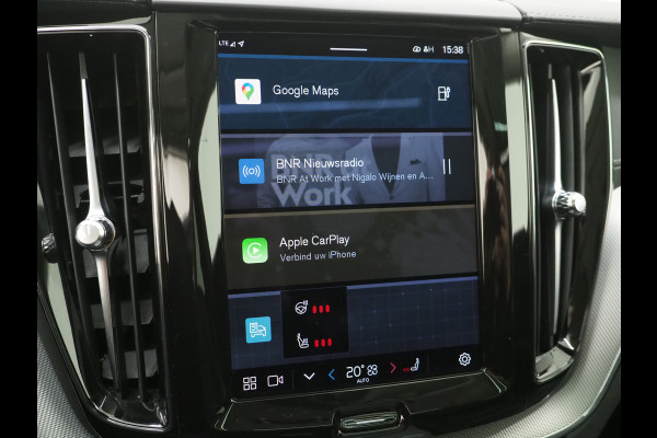 Volvo XC60 2.0 T6 Plug-in hybrid AWD Ultimate Dark Long Range | Panoramadak | Pilot Assist | Harman/Kardon | Head Up | Camera | Keyless | Carplay