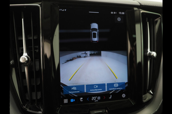 Volvo XC60 2.0 T6 Plug-in hybrid AWD Ultimate Dark Long Range | Panoramadak | Pilot Assist | Harman/Kardon | Head Up | Camera | Keyless | Carplay