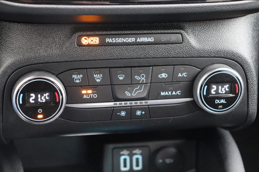 Ford Focus 1.0 EcoBoost Hybrid ST Line X Business org.NL trekhaak digi-dashboard camera