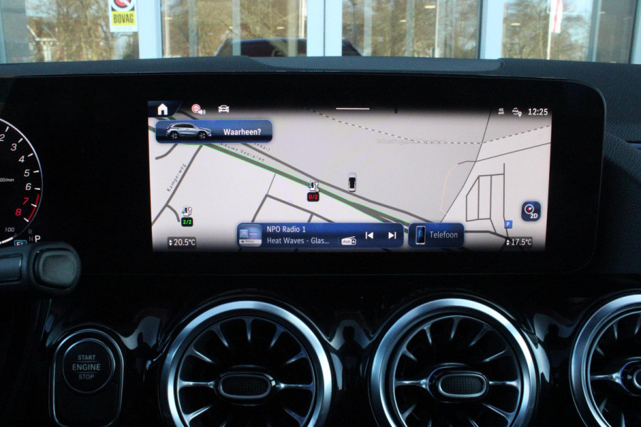 Mercedes-Benz GLA 250 e AMG LINE "NIEUW MODEL!" | PANORAMISCH SCHUIF/KANTEL DAK | SFEER VERLICHTING | ELEKTRISCH BEDIENBARE VOORSTOELEN MET GEHEUGENFUNCTIE EN "ZITKINEMATICA" | DRAADLOZE APPLE CARPLAY/ANDROID AUTO | NIGHT PAKKET: DAKRELING ZWART, ZIJRUITEN EN ACHTERRUITEN ZWART, LICHTMETALEN VELGEN 20" ZWART | HEAD UP DISPLAY | REALITY-NAVIGATIE  | 360° CAMERA | MULTI BEAM LED KOPLAMPEN | DODEHOEK DETECTIE | ADAPTIVE CRUISE CONTROL | KEYLESS GO | ELEKTRISCH BEDIENBARE ACHTERKLEP | DRAADLOZE TELEFOONLADER | SURROUND BURMESTER AUDIO | WINTERPAKKET: STUUR/STOEL VERWARMING |