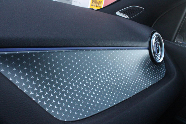 Mercedes-Benz GLA 250 e AMG LINE "NIEUW MODEL!" | PANORAMISCH SCHUIF/KANTEL DAK | SFEER VERLICHTING | ELEKTRISCH BEDIENBARE VOORSTOELEN MET GEHEUGENFUNCTIE EN "ZITKINEMATICA" | DRAADLOZE APPLE CARPLAY/ANDROID AUTO | NIGHT PAKKET: DAKRELING ZWART, ZIJRUITEN EN ACHTERRUITEN ZWART, LICHTMETALEN VELGEN 20" ZWART | HEAD UP DISPLAY | REALITY-NAVIGATIE  | 360° CAMERA | MULTI BEAM LED KOPLAMPEN | DODEHOEK DETECTIE | ADAPTIVE CRUISE CONTROL | KEYLESS GO | ELEKTRISCH BEDIENBARE ACHTERKLEP | DRAADLOZE TELEFOONLADER | SURROUND BURMESTER AUDIO | WINTERPAKKET: STUUR/STOEL VERWARMING |