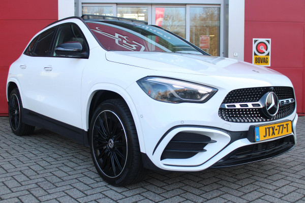 Mercedes-Benz GLA 250 e AMG LINE "NIEUW MODEL!" | PANORAMISCH SCHUIF/KANTEL DAK | SFEER VERLICHTING | ELEKTRISCH BEDIENBARE VOORSTOELEN MET GEHEUGENFUNCTIE EN "ZITKINEMATICA" | DRAADLOZE APPLE CARPLAY/ANDROID AUTO | NIGHT PAKKET: DAKRELING ZWART, ZIJRUITEN EN ACHTERRUITEN ZWART, LICHTMETALEN VELGEN 20" ZWART | HEAD UP DISPLAY | REALITY-NAVIGATIE  | 360° CAMERA | MULTI BEAM LED KOPLAMPEN | DODEHOEK DETECTIE | ADAPTIVE CRUISE CONTROL | KEYLESS GO | ELEKTRISCH BEDIENBARE ACHTERKLEP | DRAADLOZE TELEFOONLADER | SURROUND BURMESTER AUDIO | WINTERPAKKET: STUUR/STOEL VERWARMING |