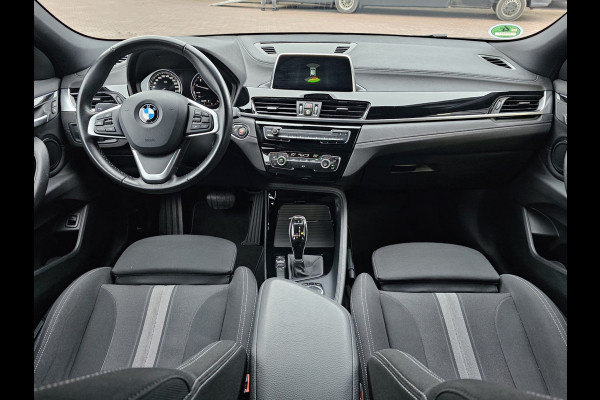 BMW X2 sDrive20i Executive | Automaat | Trekhaak | LED | Park Assist | Navi | Cruise | LMV 19" | All-seasons |