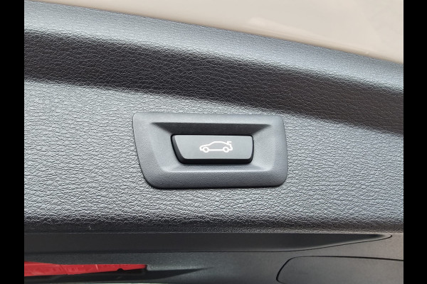 BMW X2 sDrive20i Executive | Automaat | Trekhaak | LED | Park Assist | Navi | Cruise | LMV 19" | All-seasons |