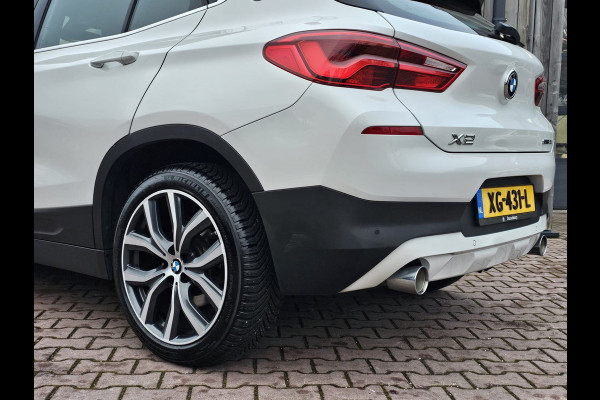 BMW X2 sDrive20i Executive | Automaat | Trekhaak | LED | Park Assist | Navi | Cruise | LMV 19" | All-seasons |