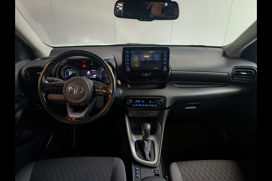 Toyota Yaris 1.5 Hybrid 115 Business Rijklaar + 12 maanden Bovag-garantie Henk Jongen Auto's in Helmond,  al 50 jaar service zoals 't hoort!