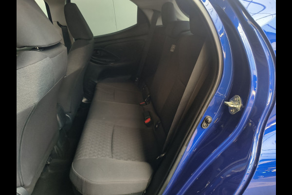 Toyota Yaris 1.5 Hybrid 115 Business Rijklaar + 12 maanden Bovag-garantie Henk Jongen Auto's in Helmond,  al 50 jaar service zoals 't hoort!