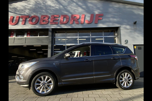 Ford Kuga 1.5 EcoBoost Vignale - Navigatie I Leer I Airco I Sport interieur & velgen I LED I PDC I Dealer onderhouden