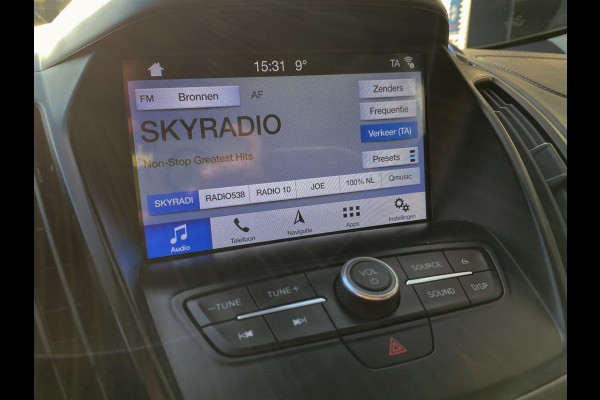 Ford Kuga 1.5 EcoBoost Vignale - Navigatie I Leer I Airco I Sport interieur & velgen I LED I PDC I Dealer onderhouden