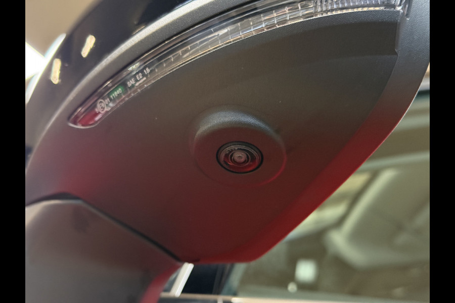 Renault Captur 1.3 TCe 155 Edition One | Groot Navi | ACC | Bose | 360 | 18"| Stoel & Stuur verwarming | 100 % Dealer onderhouden!