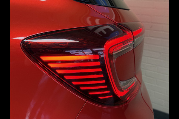 Renault Captur 1.3 TCe 155 Edition One | Groot Navi | ACC | Bose | 360 | 18"| Stoel & Stuur verwarming | 100 % Dealer onderhouden!