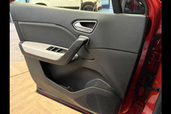 Renault Captur 1.3 TCe 155 Edition One | Groot Navi | ACC | Bose | 360 | 18"| Stoel & Stuur verwarming | 100 % Dealer onderhouden!