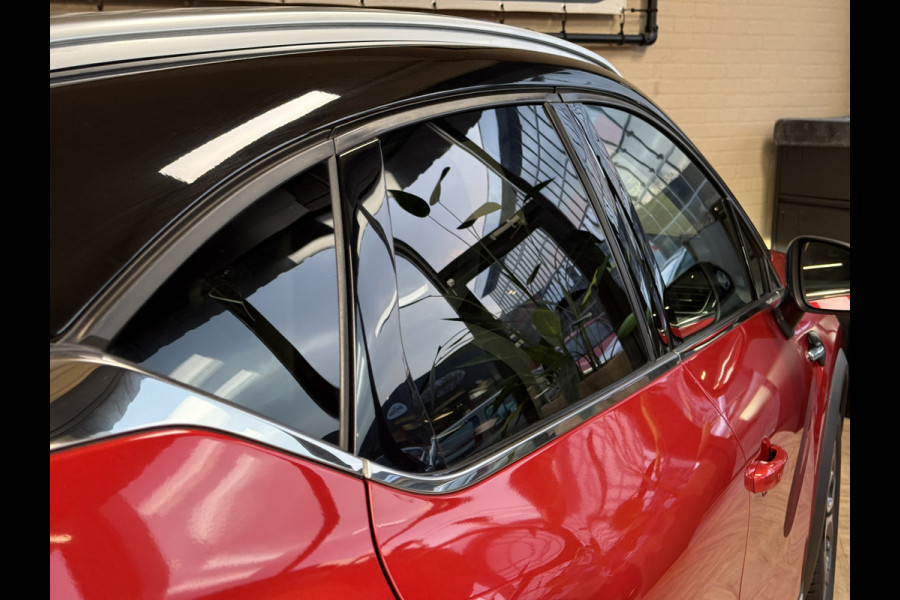 Renault Captur 1.3 TCe 155 Edition One | Groot Navi | ACC | Bose | 360 | 18"| Stoel & Stuur verwarming | 100 % Dealer onderhouden!