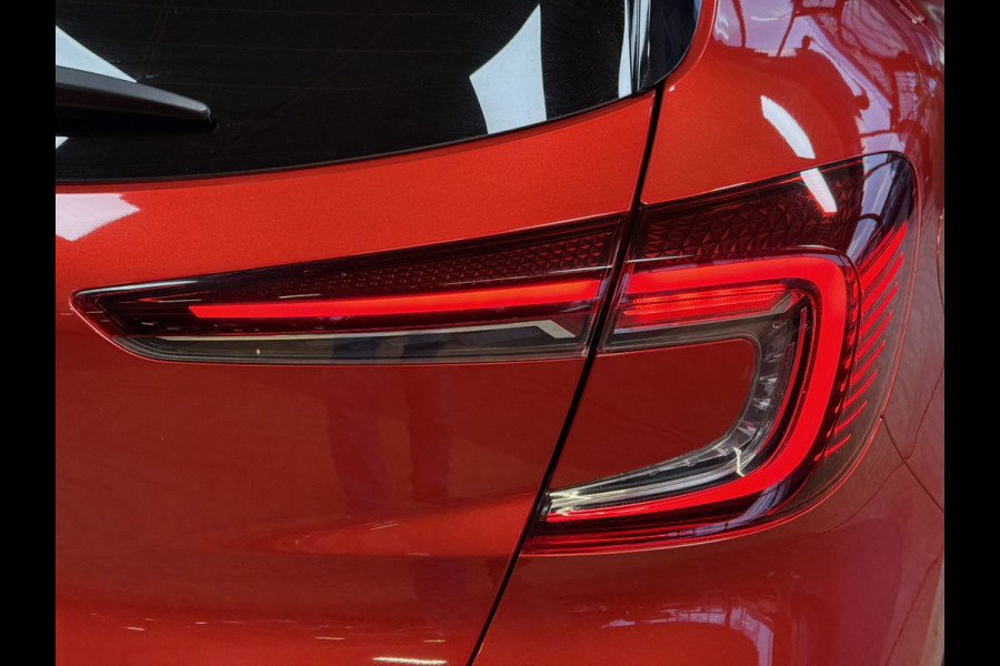 Renault Captur 1.3 TCe 155 Edition One | Groot Navi | ACC | Bose | 360 | 18"| Stoel & Stuur verwarming | 100 % Dealer onderhouden!