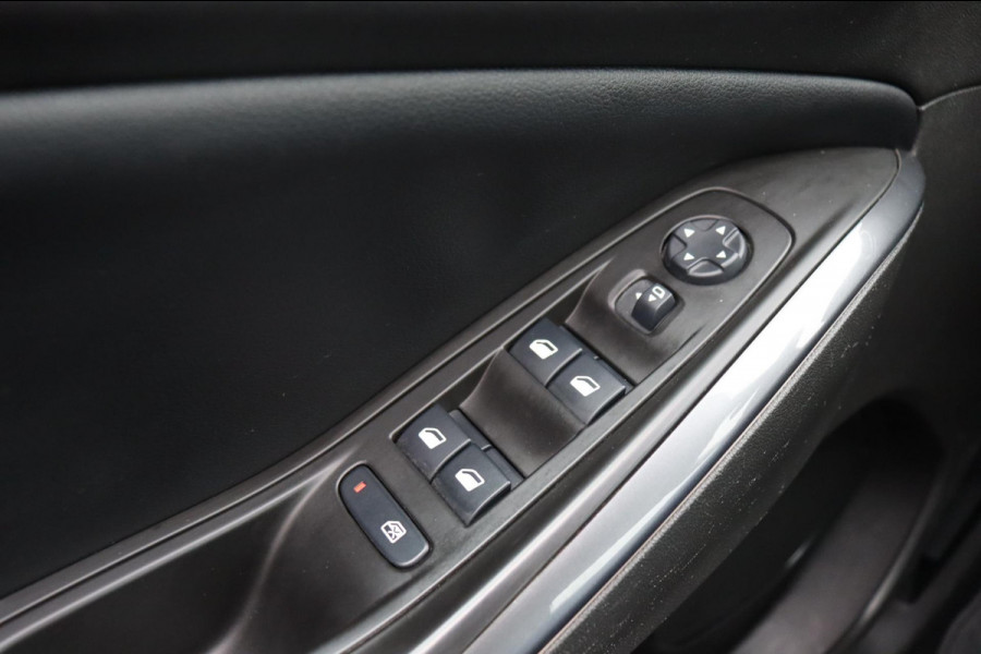 Opel Grandland X 1.2 Turbo Innovation org. NL trekhaak camera H.leer verwarmde comfort-stoelen