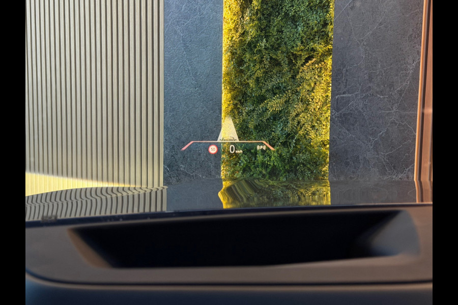 BMW X7 XDrive40i M-Sport|Softclose|Keyless|HUD|7Pers.|Skylounge|360 CAM|Dealer Onderhouden|Garantie 2028|Standkachel|