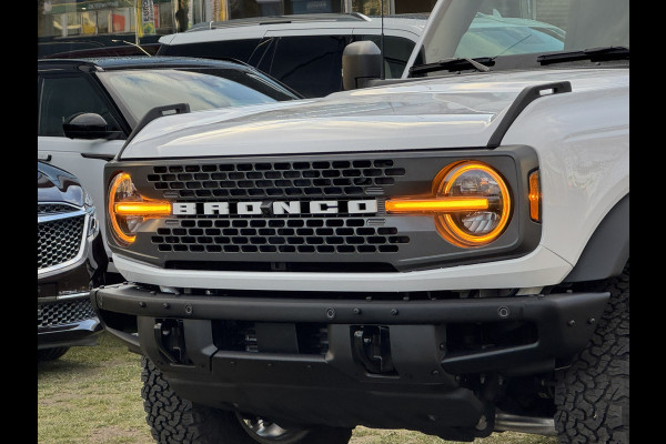 Ford Bronco AWD 2.7L V6 BADLANDS