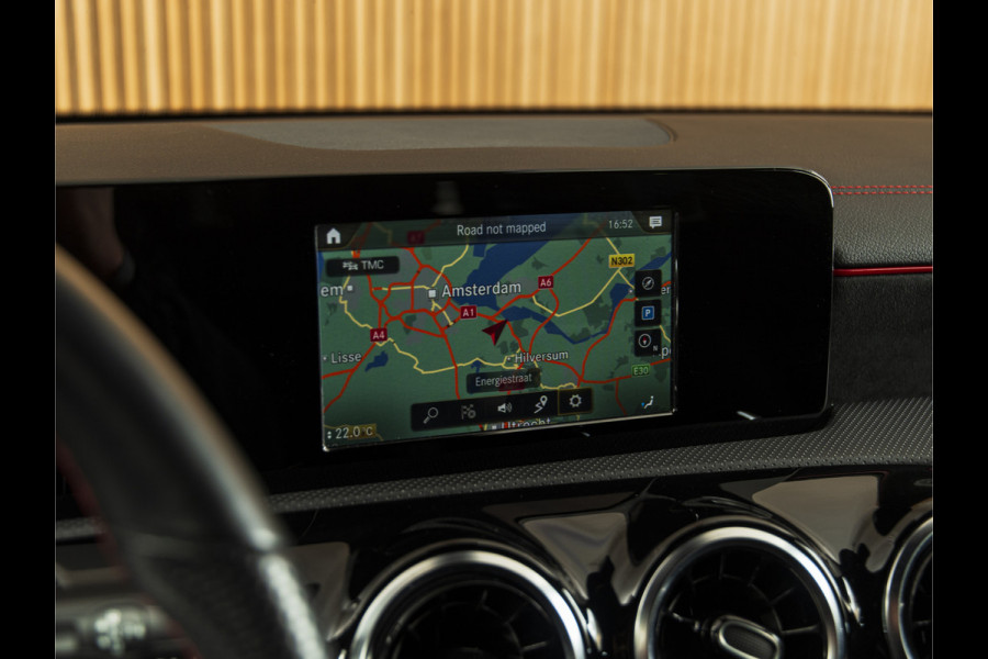 Mercedes-Benz CLA-Klasse Shooting Brake 250 e AMG Line