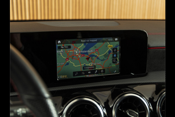 Mercedes-Benz CLA-Klasse Shooting Brake 250 e AMG Line