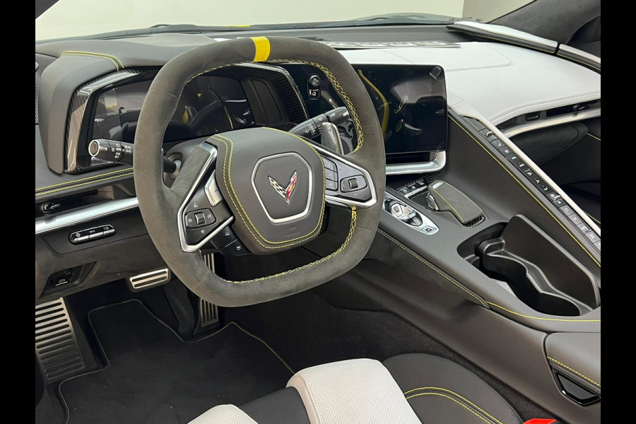 Chevrolet Corvette C8.R Convertible Carbon Pack