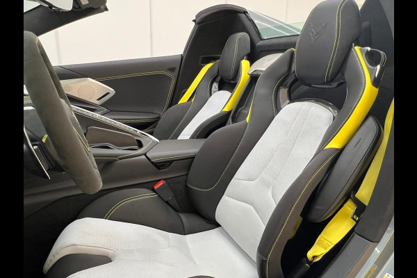 Chevrolet Corvette C8.R Convertible Carbon Pack