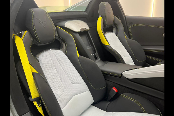 Chevrolet Corvette C8.R Convertible Carbon Pack