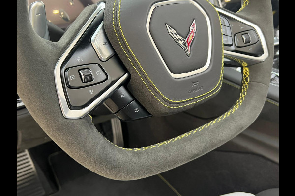 Chevrolet Corvette C8.R Convertible Carbon Pack