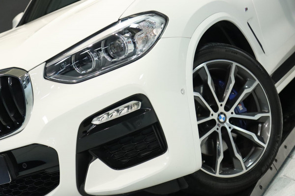 BMW X3 XDrive30i M Sport / PANO / HUD / LIVE COCKPIT / CAMERA / DEALER SERVICE