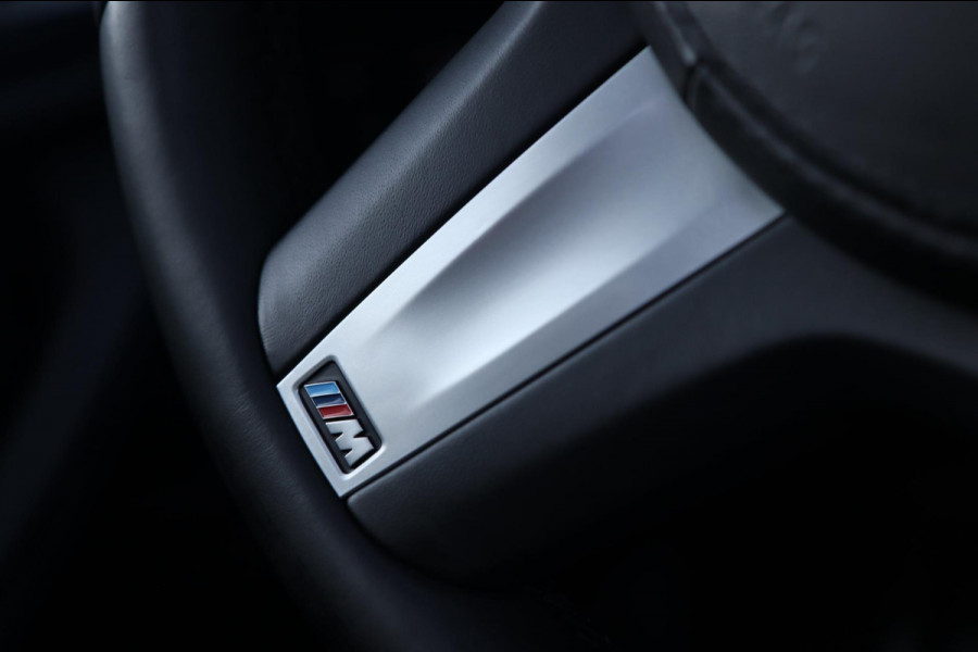 BMW X3 XDrive30i M Sport / PANO / HUD / LIVE COCKPIT / CAMERA / DEALER SERVICE