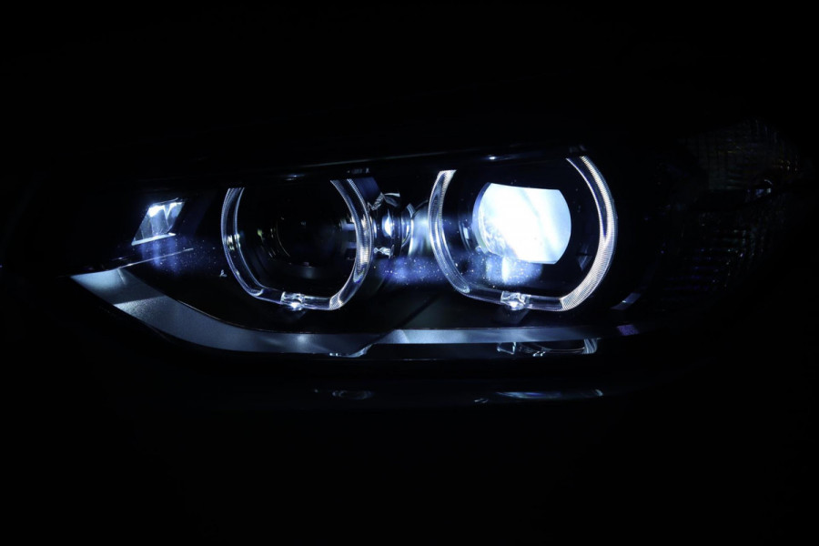 BMW X3 XDrive30i M Sport / PANO / HUD / LIVE COCKPIT / CAMERA / DEALER SERVICE