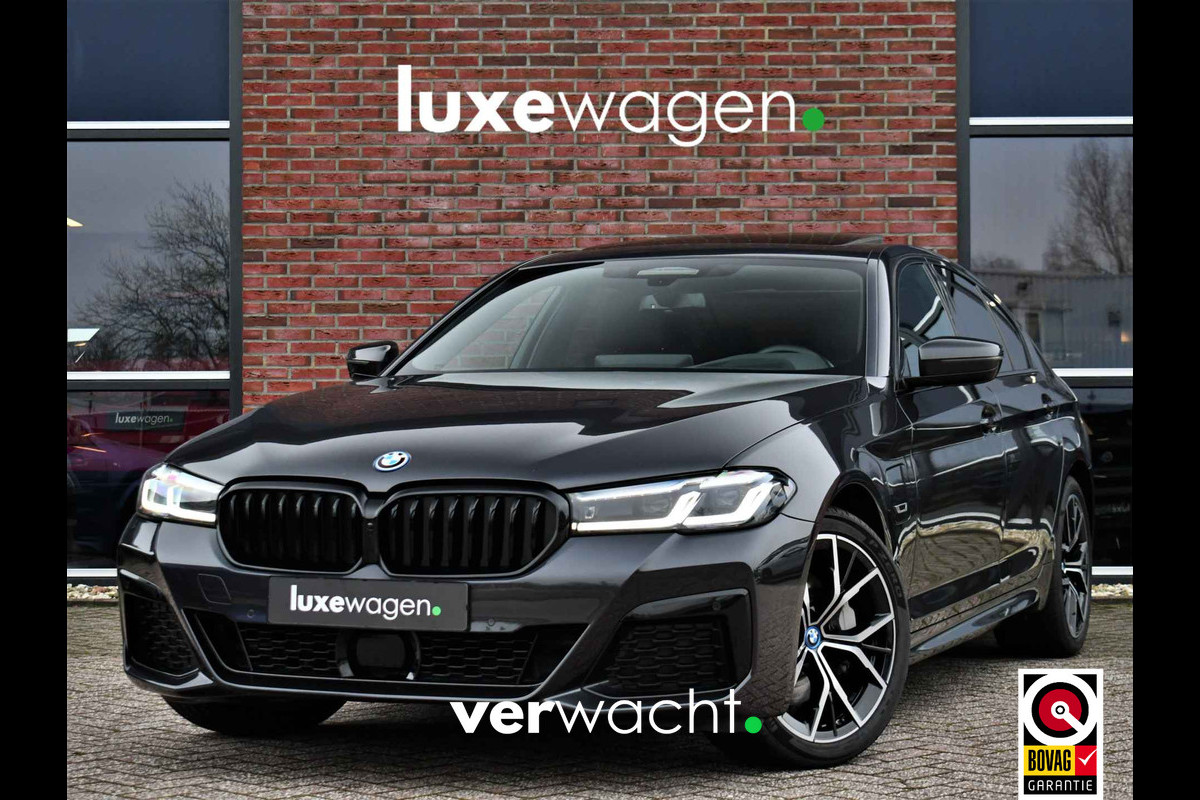 BMW 5 Serie 530e M-Sport Pano Trekh ACC HUD 360 Laser El-Klep