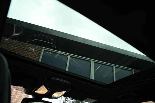 BMW 5 Serie 530e M-Sport Pano Trekh ACC HUD 360 Laser El-Klep