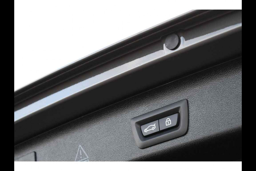 BMW 5 Serie 530e M-Sport Pano Trekh ACC HUD 360 Laser El-Klep