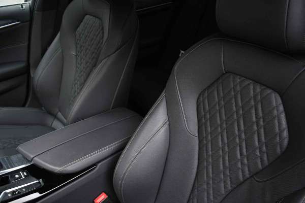 BMW 5 Serie 530e M-Sport Pano Trekh ACC HUD 360 Laser El-Klep