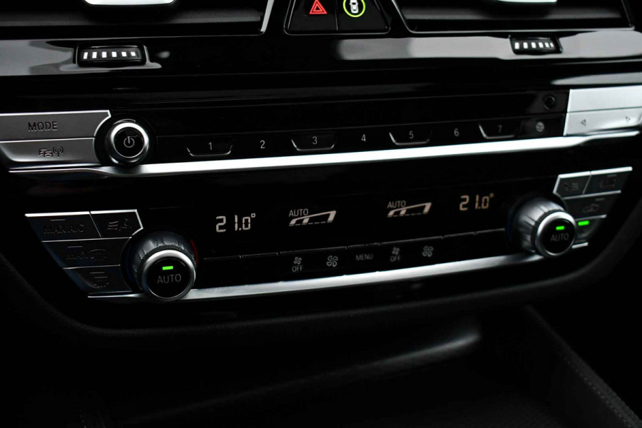 BMW 5 Serie 530e M-Sport Pano Trekh ACC HUD 360 Laser El-Klep