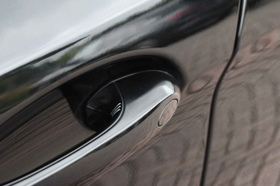 BMW 5 Serie 530e M-Sport Pano Trekh ACC HUD 360 Laser El-Klep